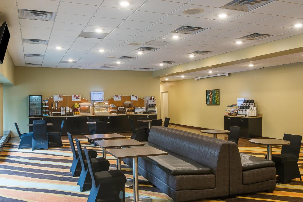 Holiday Inn Express Princeton Southeast, An Ihg Hotel Plainsboro Dış mekan fotoğraf